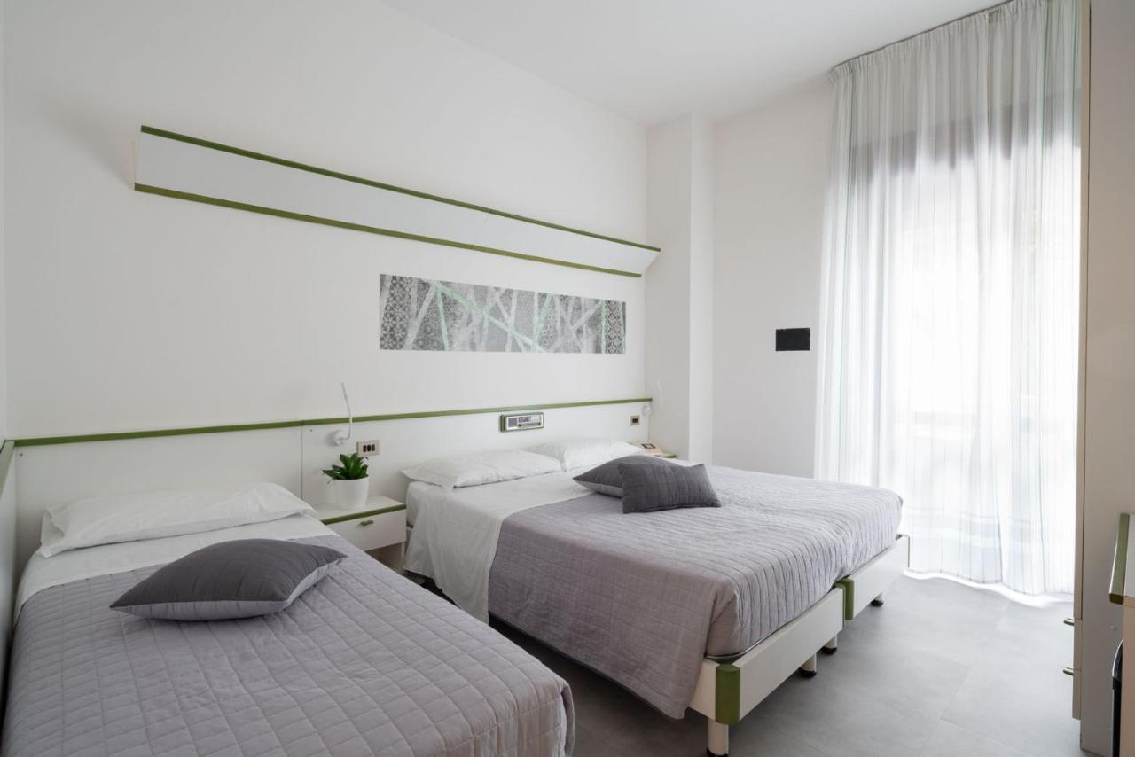 Hotel Iris Jesolo 外观 照片