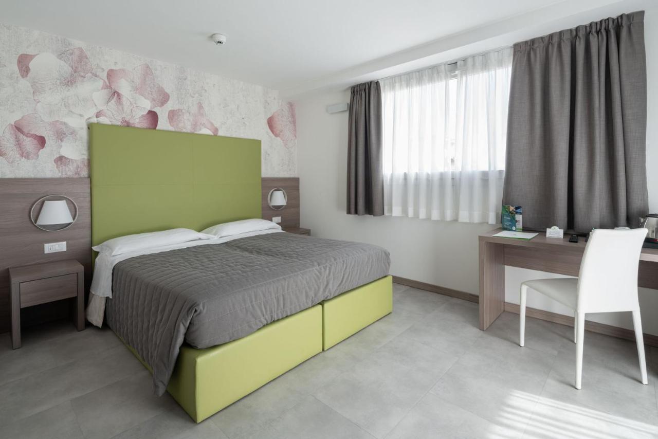 Hotel Iris Jesolo 外观 照片